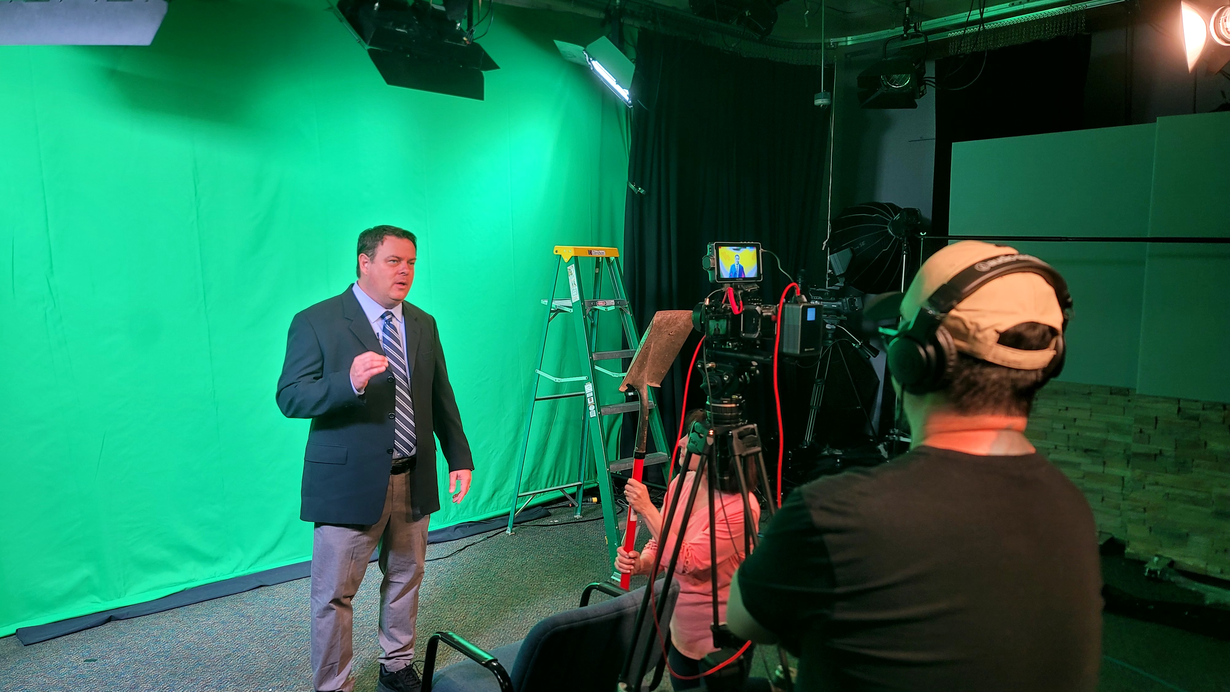 Behind the scenes of It's a Beautiful Day, green screen studio setup