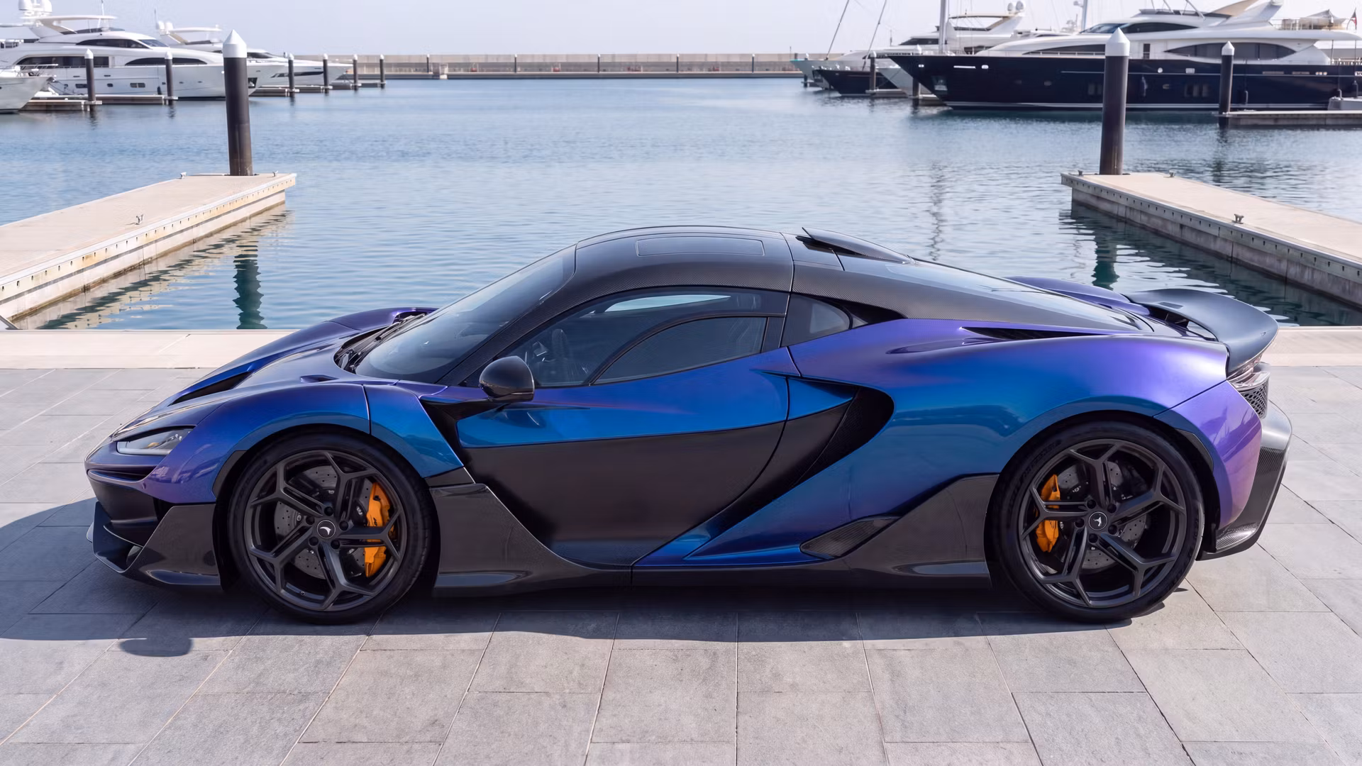 Blue/Purple Shift Metallic vehicle finish — view 02