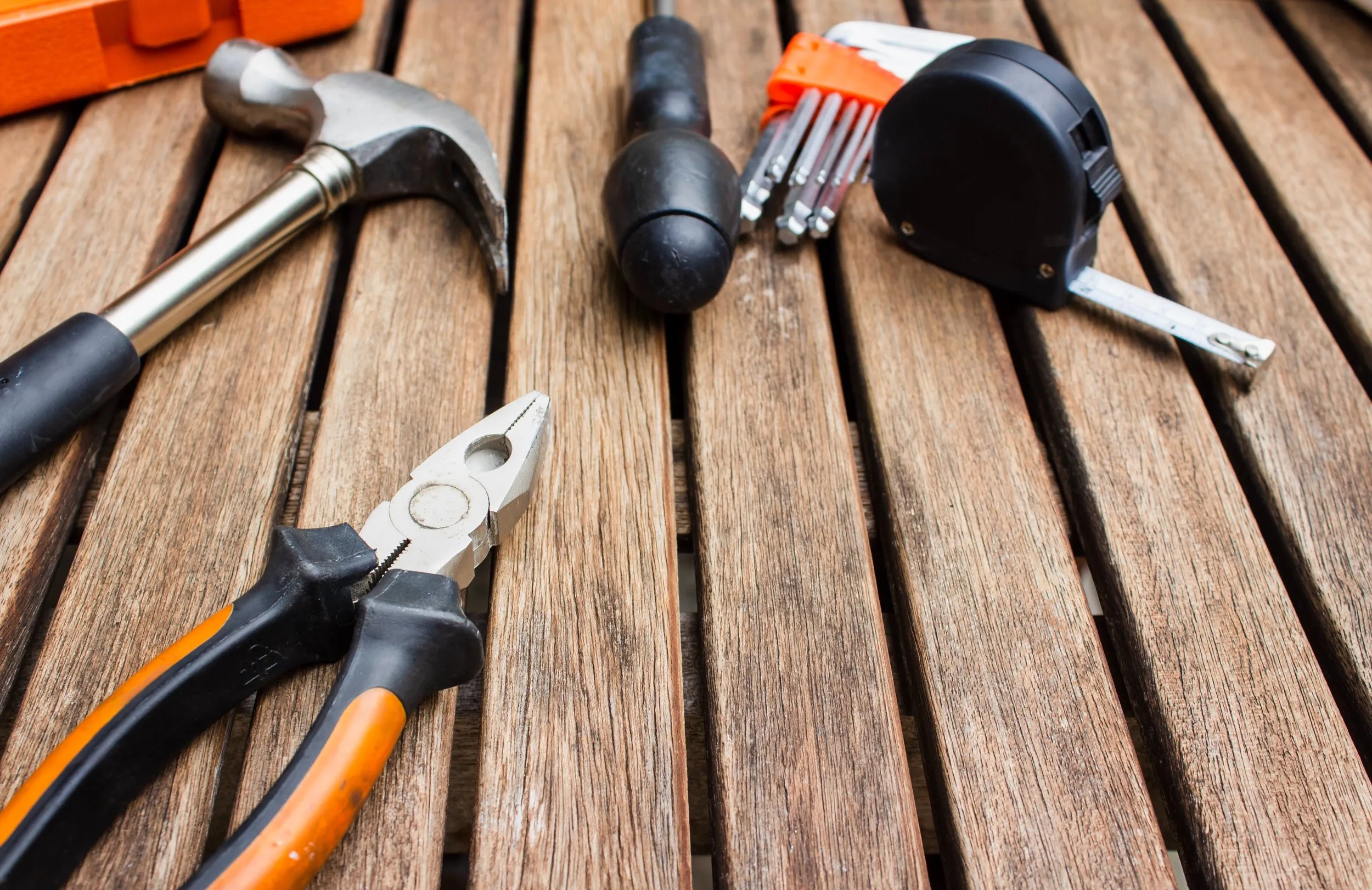 Multiple tools laying down