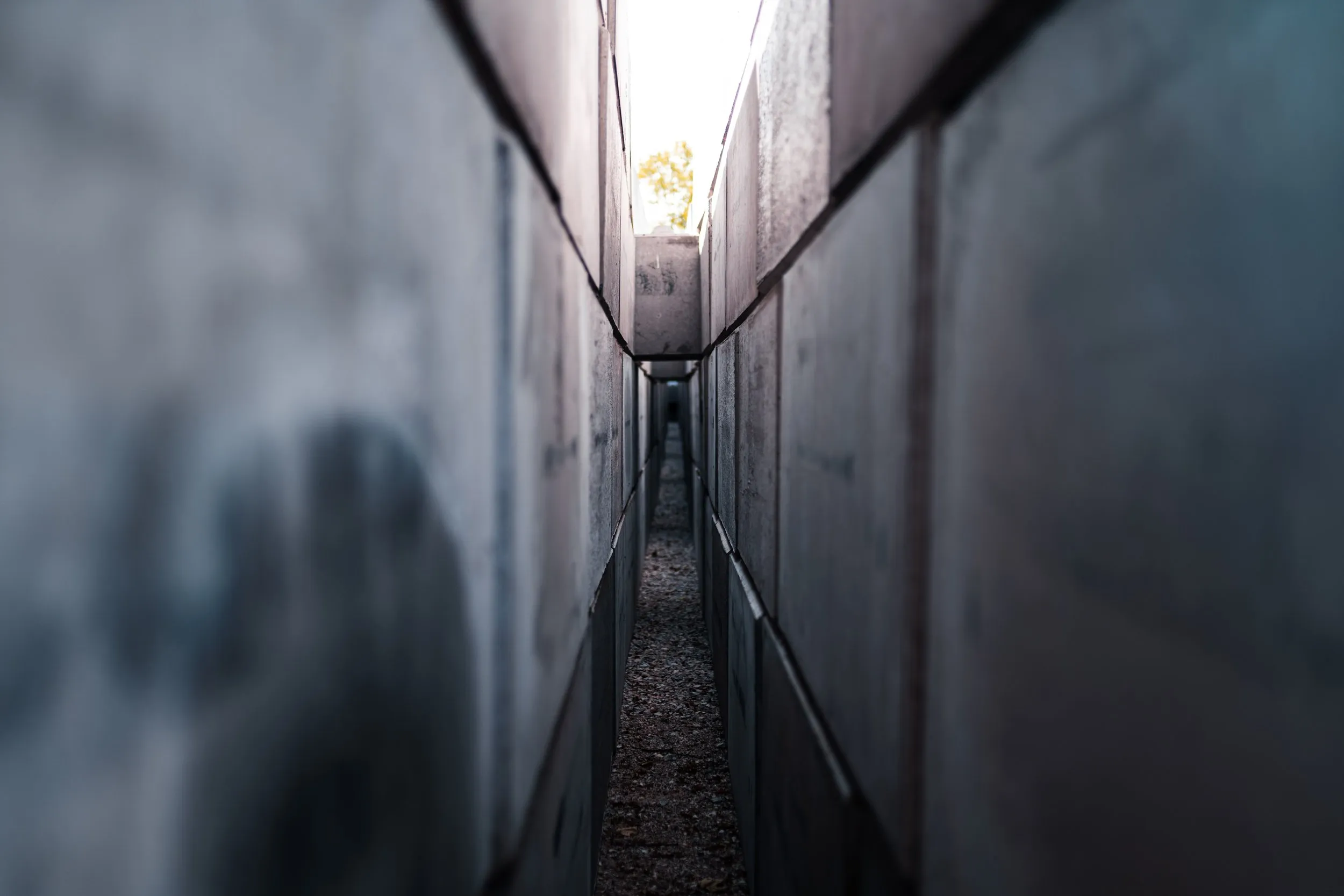 Narrow walkway