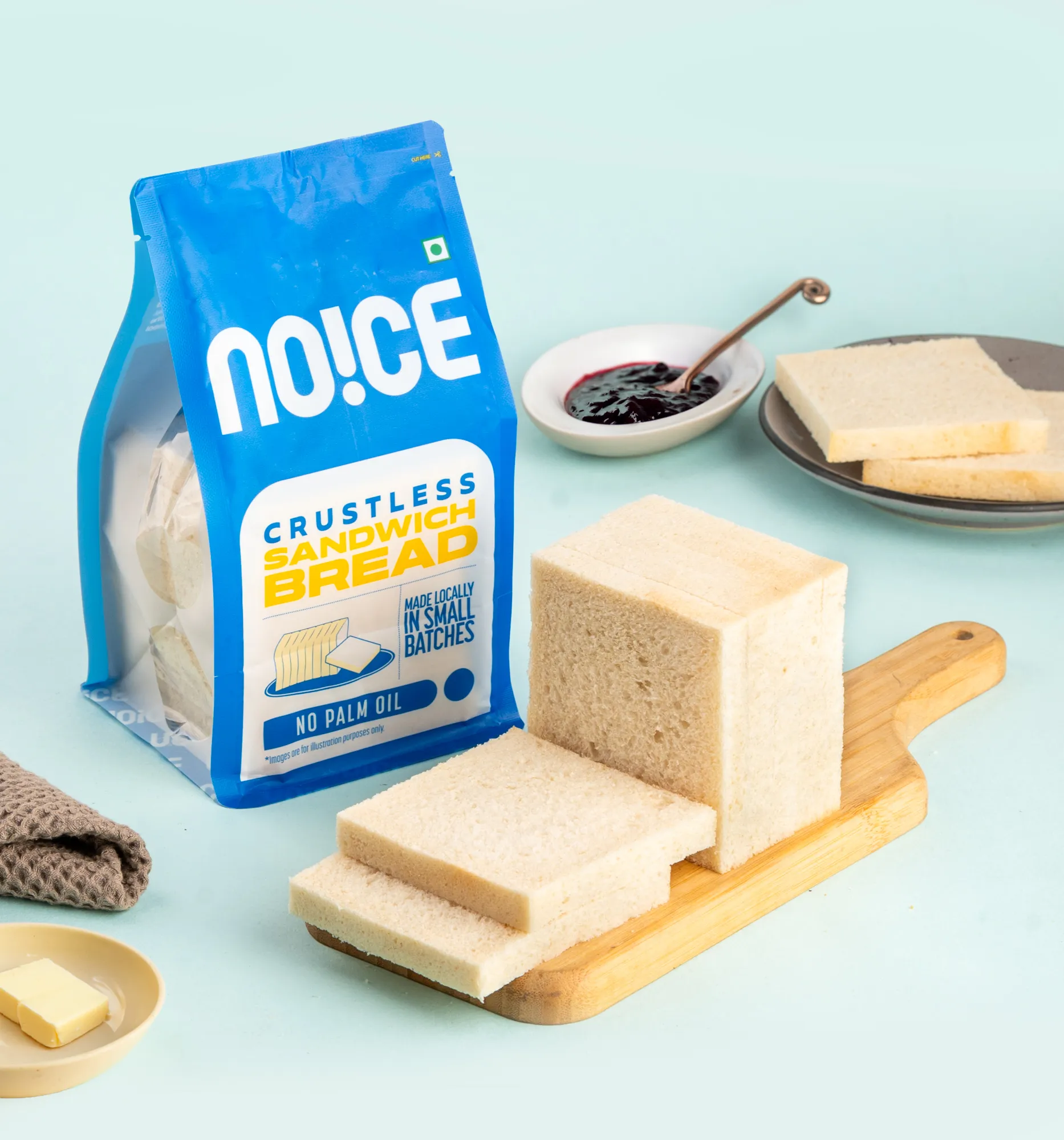 NOICE freshly made crustless sandwich bread, soft and fluffy white slices baked without palm oil.