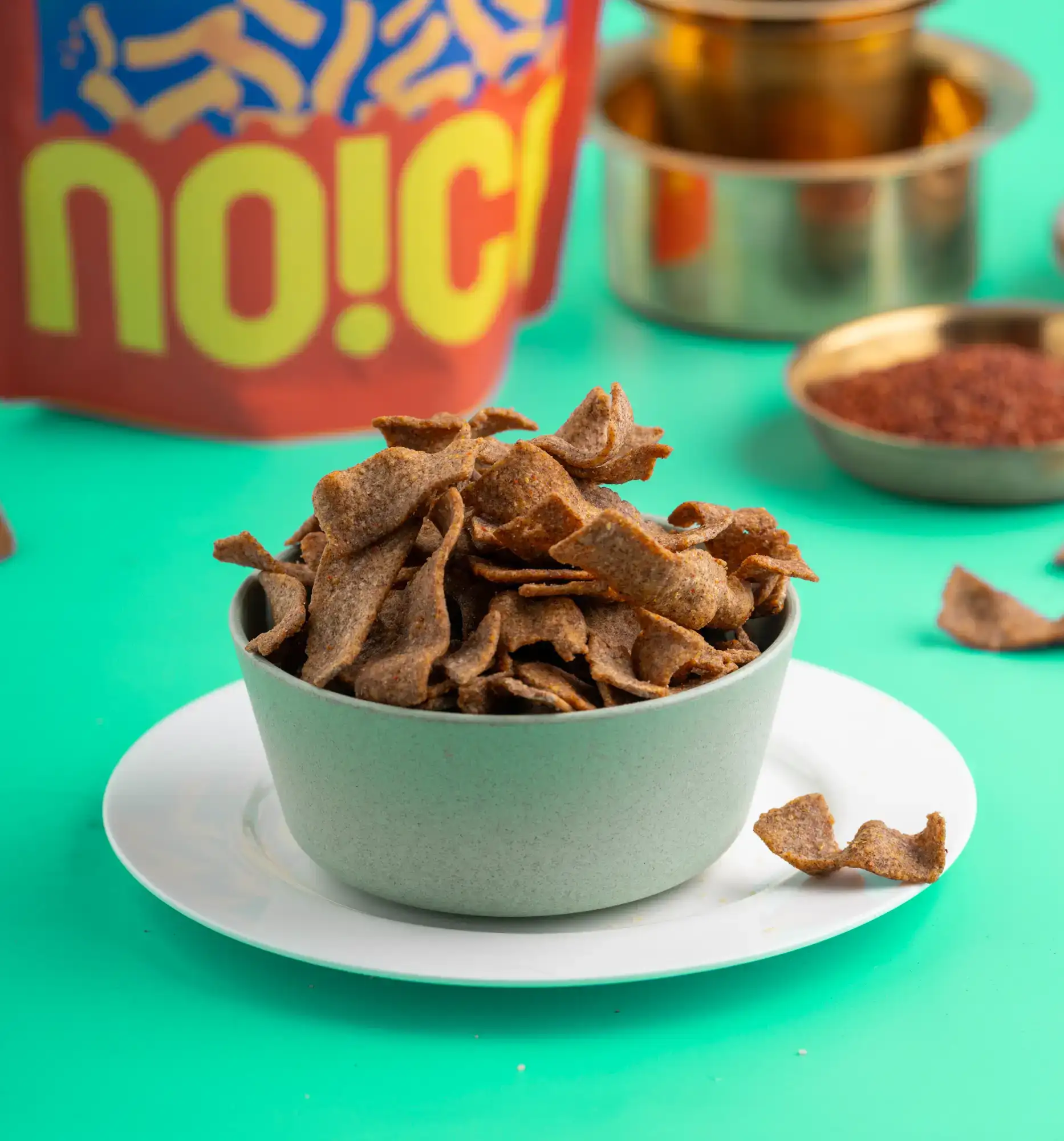 NOICE Ragi Crackle Chips, masaledar and crunchy ragi flour crisps seasoned with a bold Indian spice blend, handcrafted without palm oil or preservatives