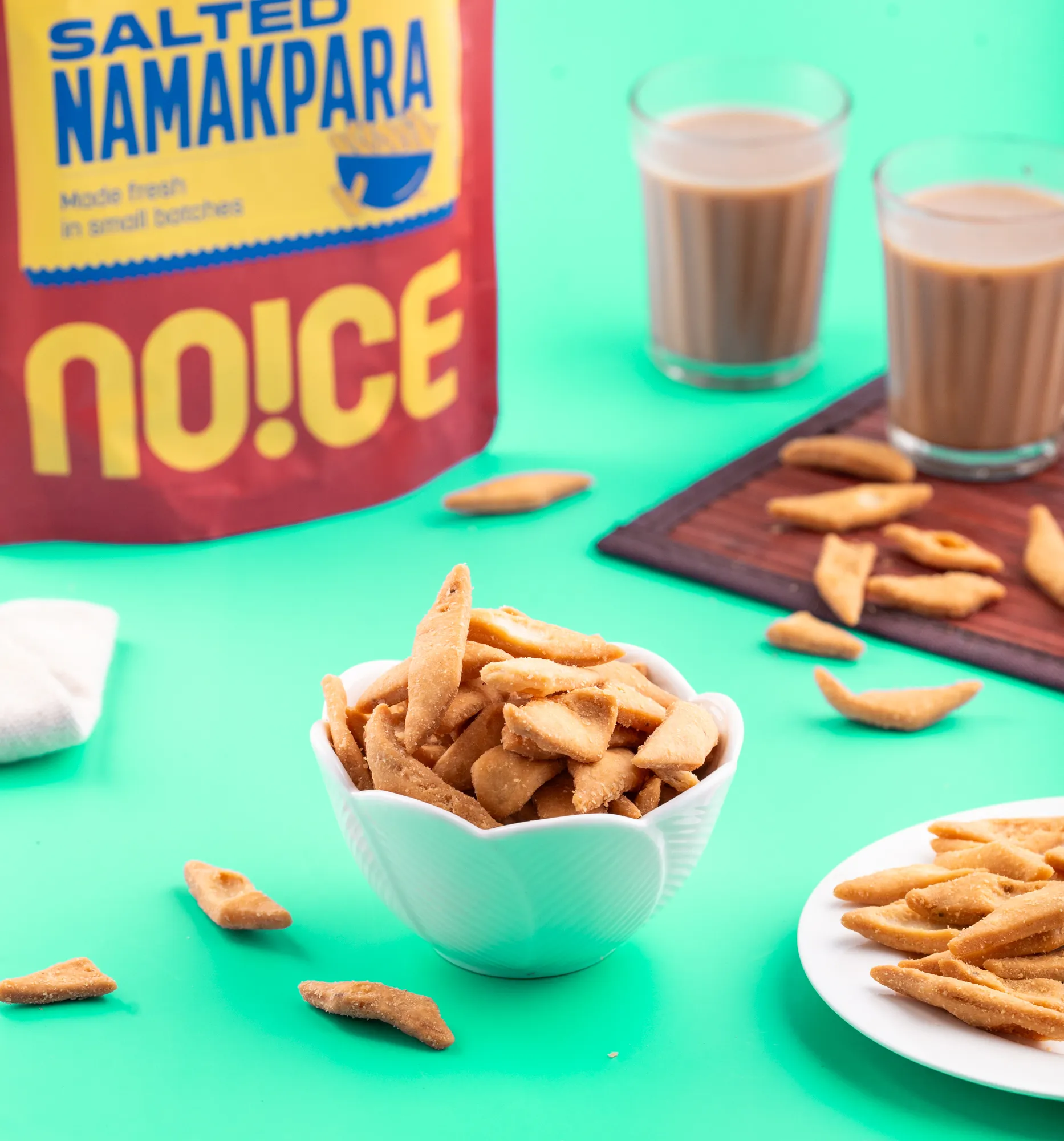 NOICE Homestyle Namakpara, crispy and crunchy diamond-shaped salted snacks made with fresh rice bran oil and completely free from palm oil.