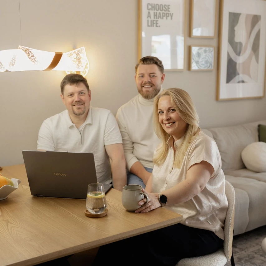 Familie & Team: Sarah, Manuel und Justin