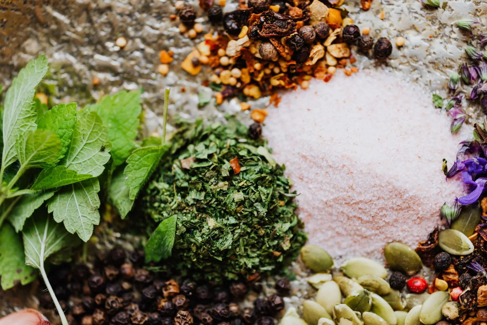 Fresh herbs and spices used in Gastro at 35 kitchens