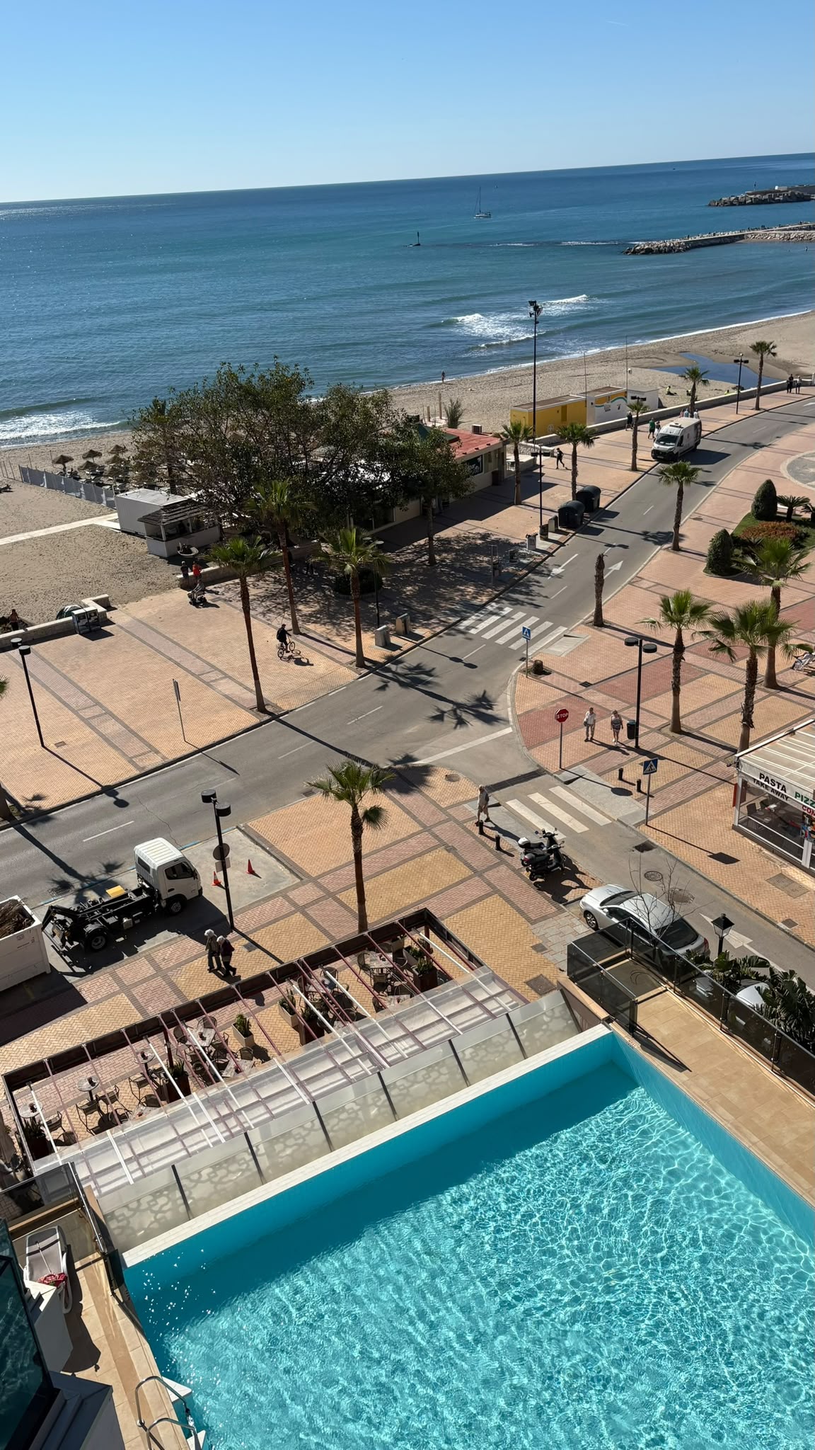 Pickleball coaching and play in Fuengirola