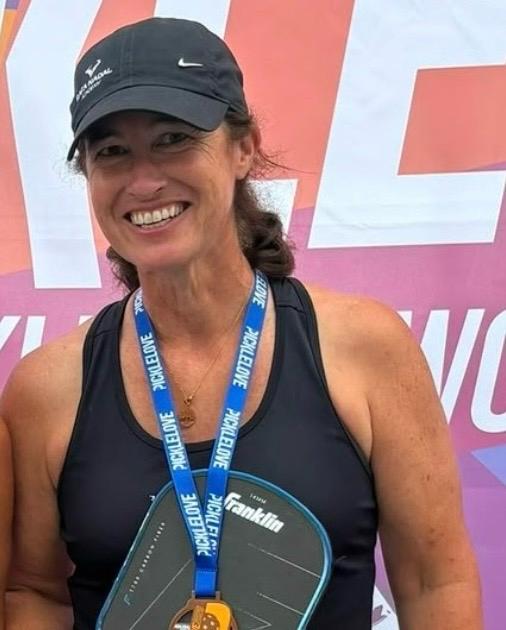 Fe - TRAVEL4PICKLE coach