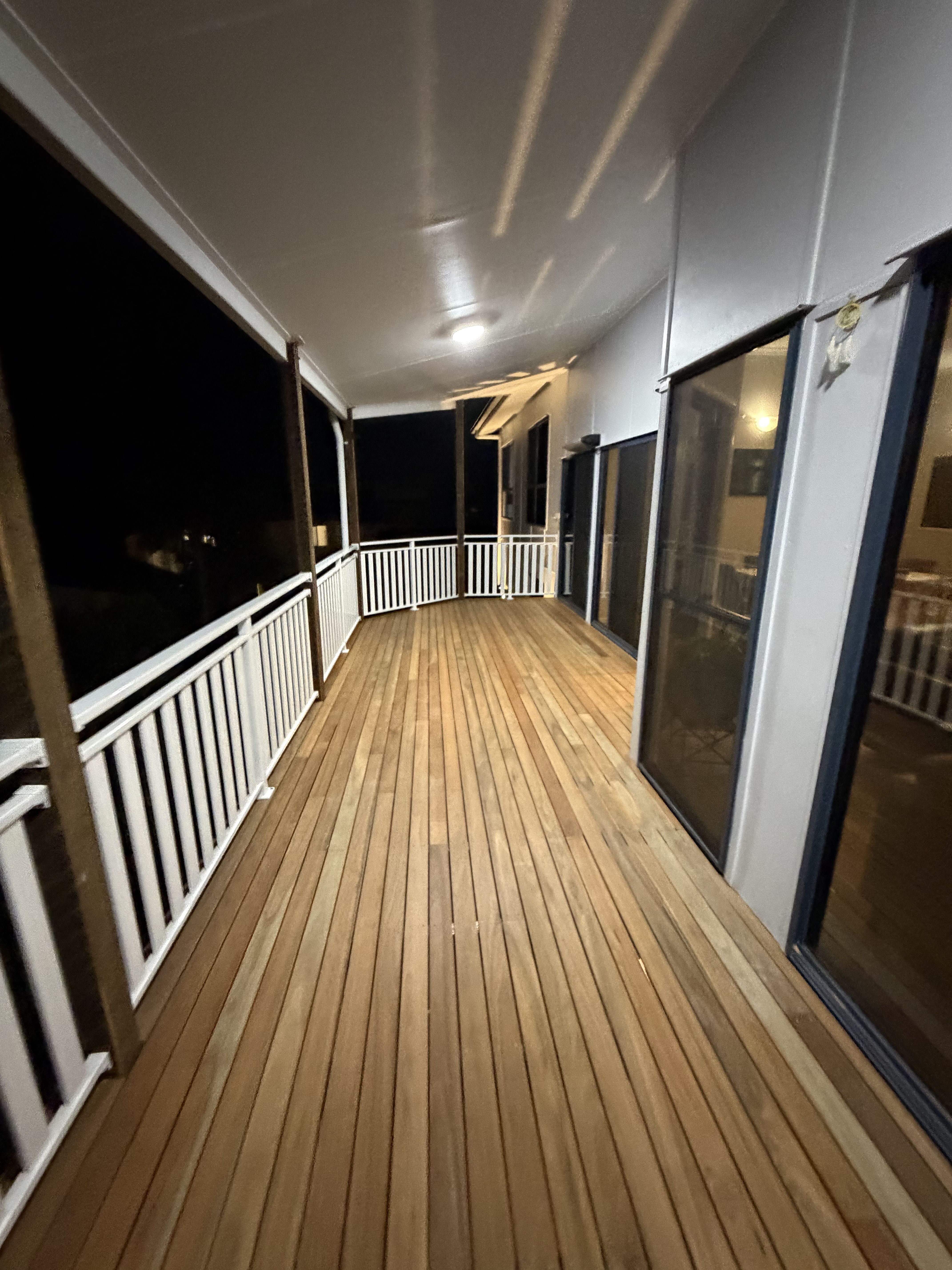 Elevated Spotted Gum Decking in Little Mountain, Sunshine Coast