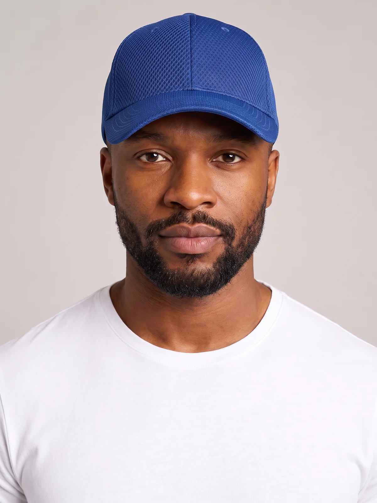 Mesh Sports Cap in Royal – close-up detail