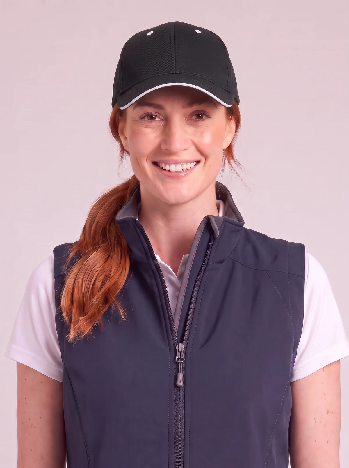 Pet/Cotton Sandwich Cap in Black/White – front view