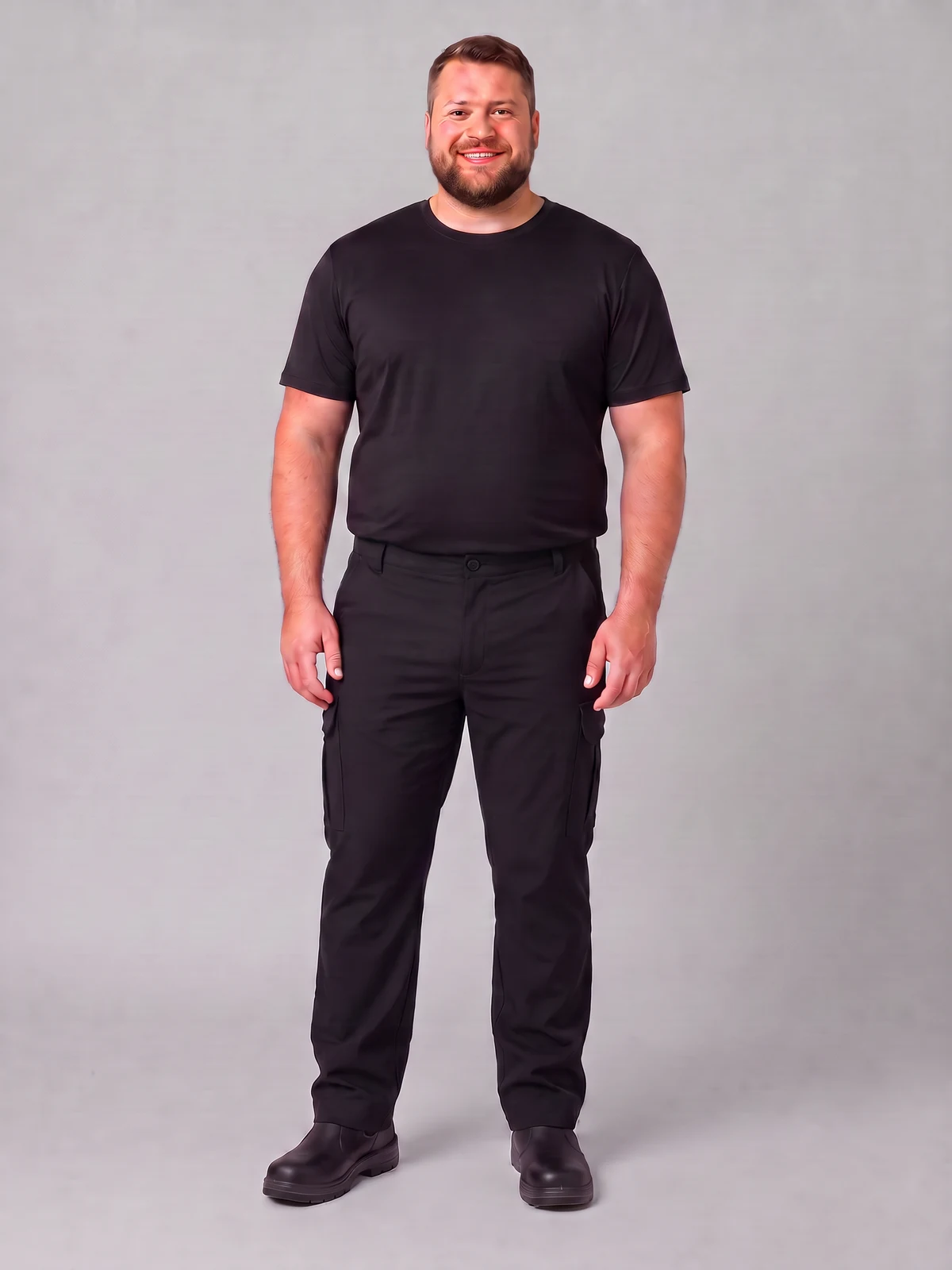 Men's Comfort Waist Cargo Pant in Black – front view