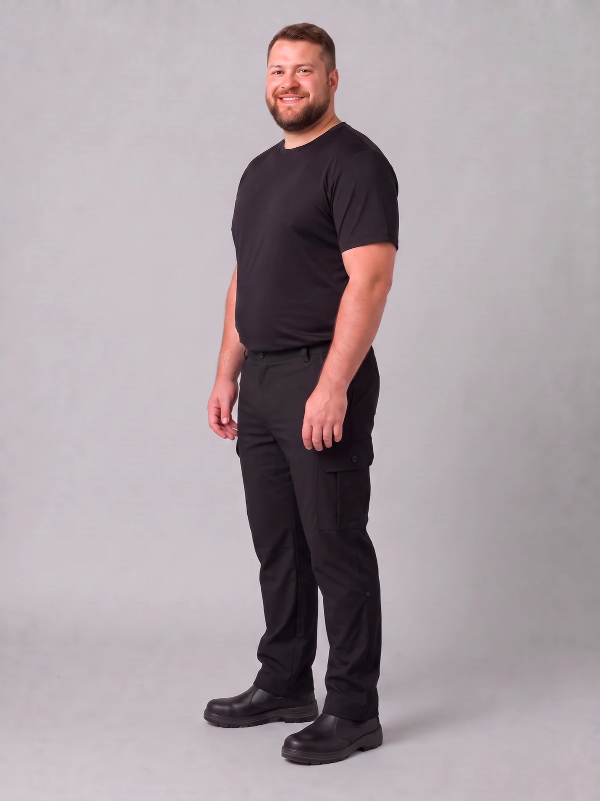 Men's Comfort Waist Cargo Pant in Black – side view