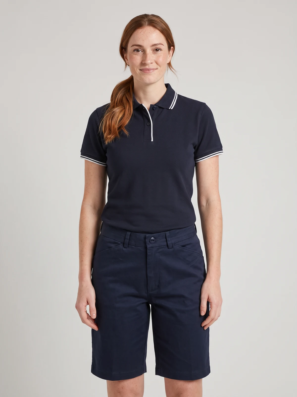 Ladies Stretch Slimfit Boston Chino Shorts in Navy – close-up detail