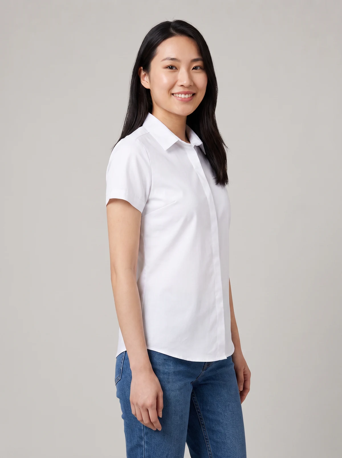 Women's Charlie S/S Shirt in White – side view