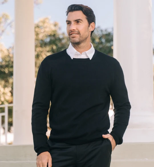 Men's Crew Pullover in Black