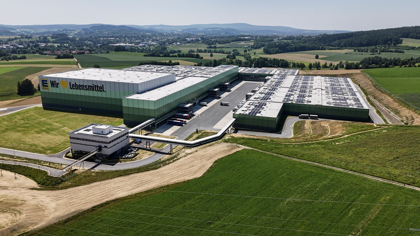 Neubau Logistikzentrum Marktredwitz aus der Luft