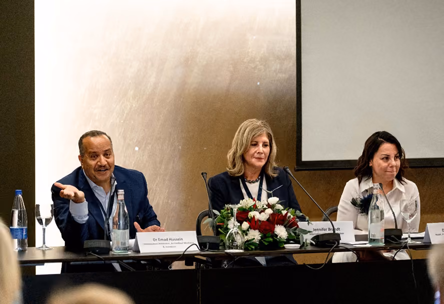 Dr Emad Hussein speaking at a regional judicial dialogue for Arab judges