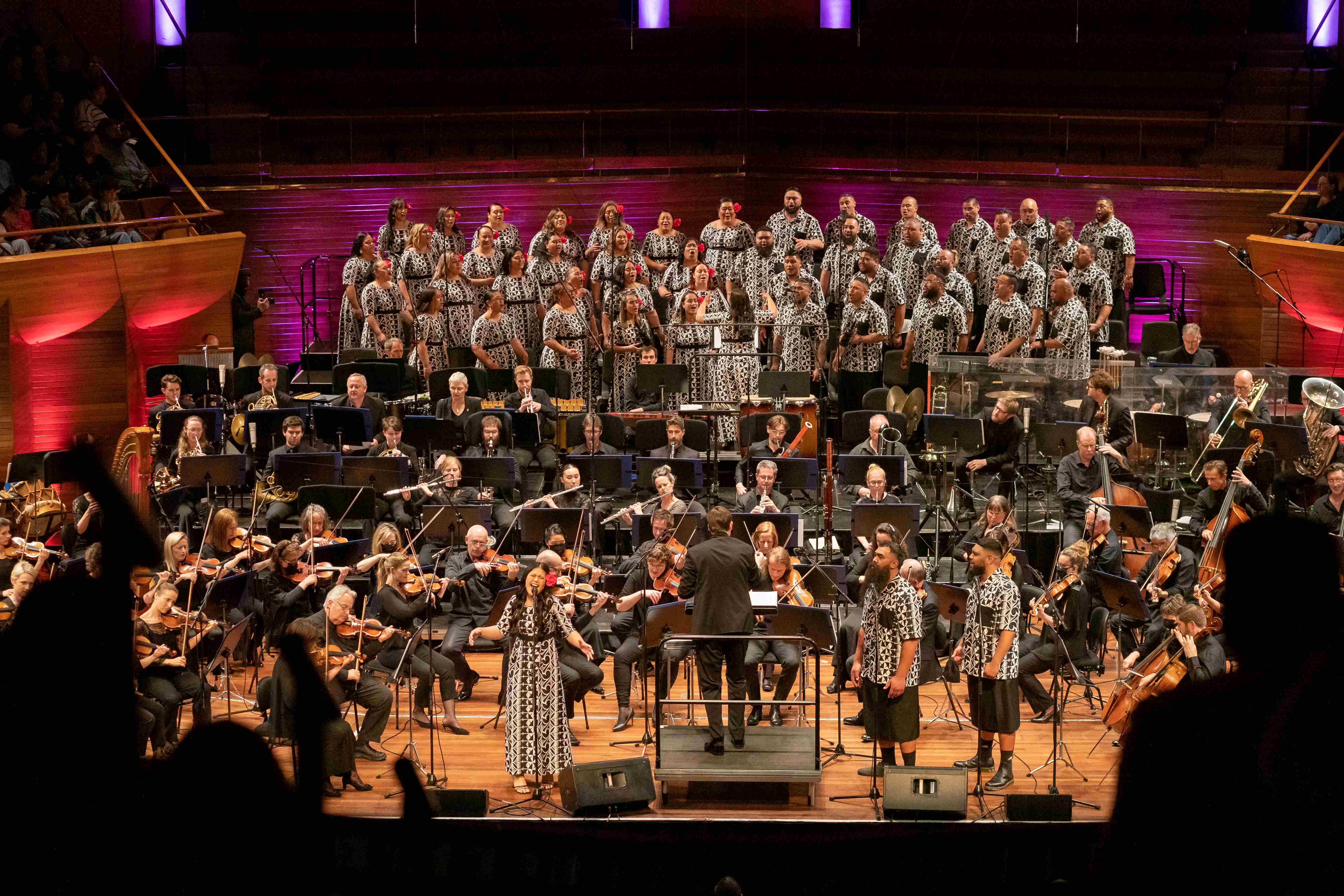 Hit show Mana Moana returns to Wellington with Signature Choir and NZSO