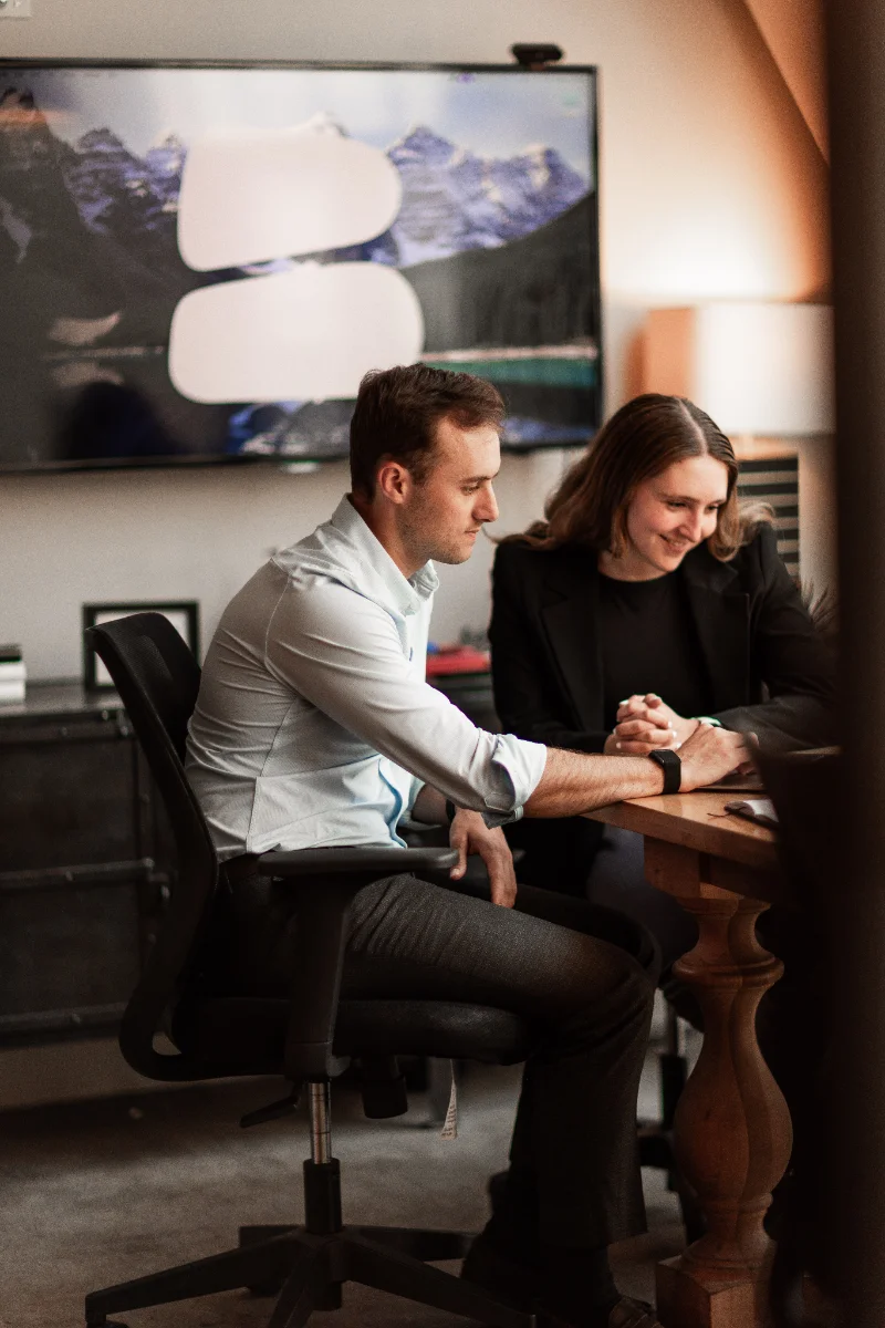 Advisor and client in a confidential consultation