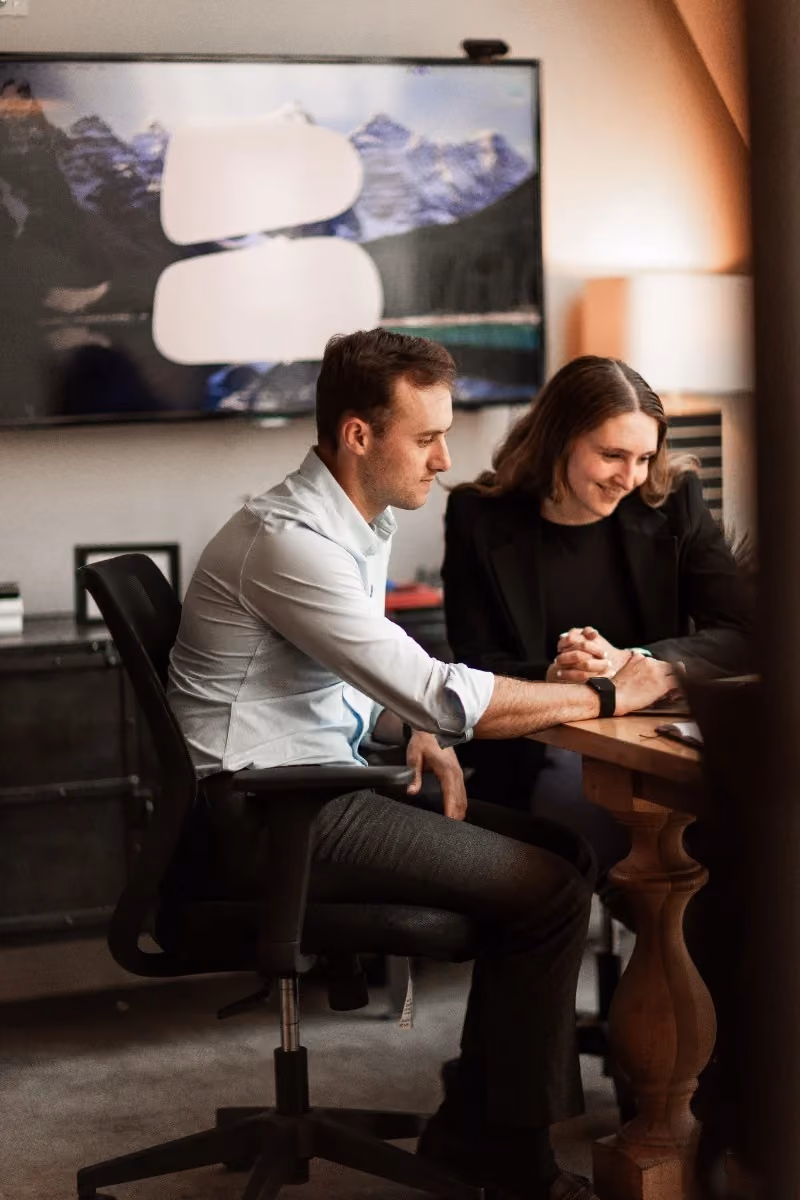 Step-by-step playbook for executives posting on LinkedIn: content pillars, posting cadence, engagement tips, and tracking analytics.