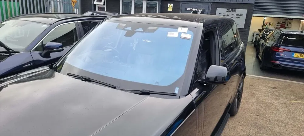 Range Rover Sports Windscreen Replacement - after