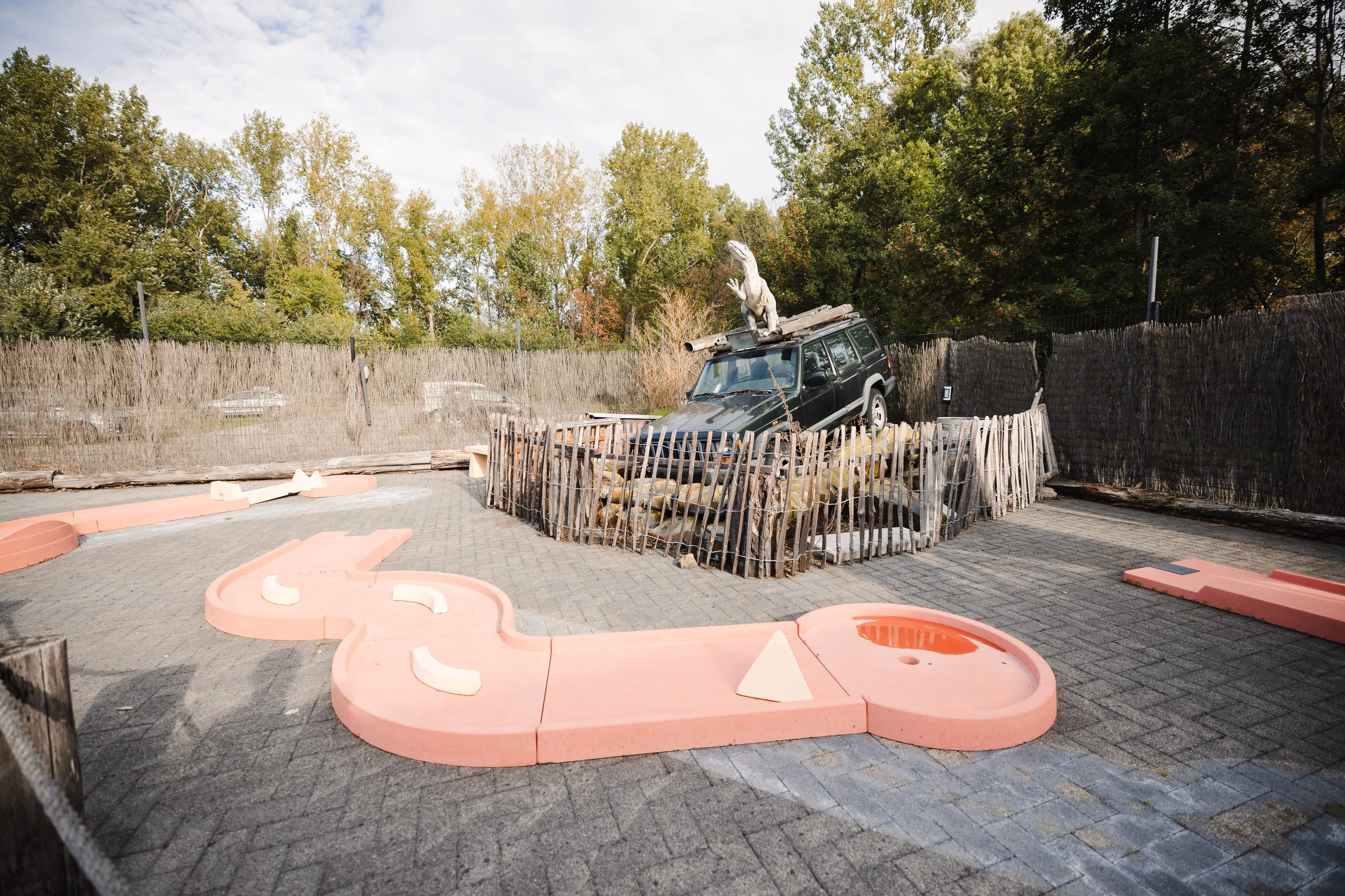 Piste du mini golf extérieur de Laser Magic