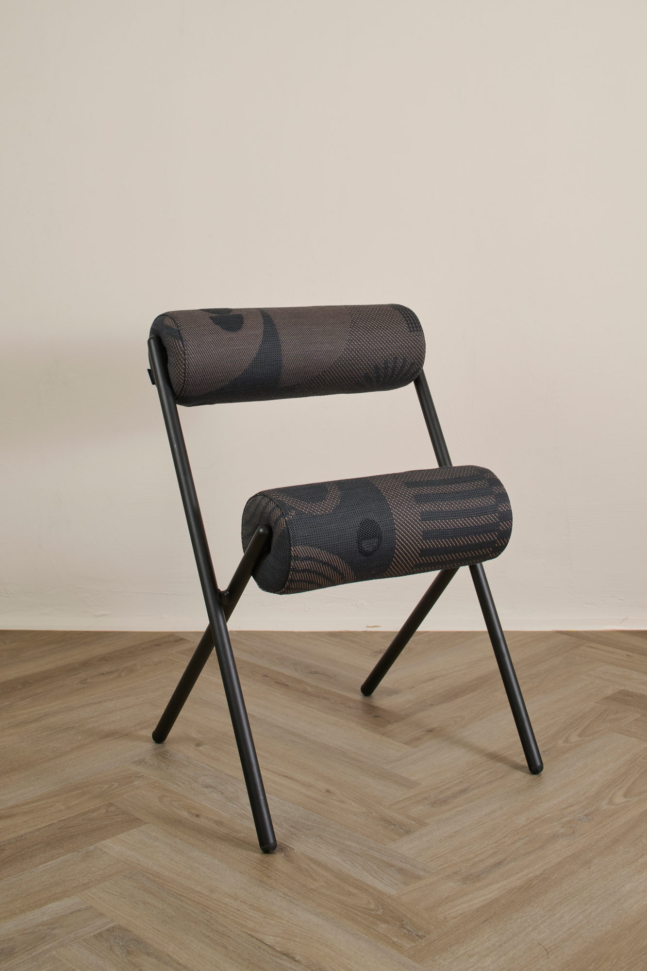 Roll Chair