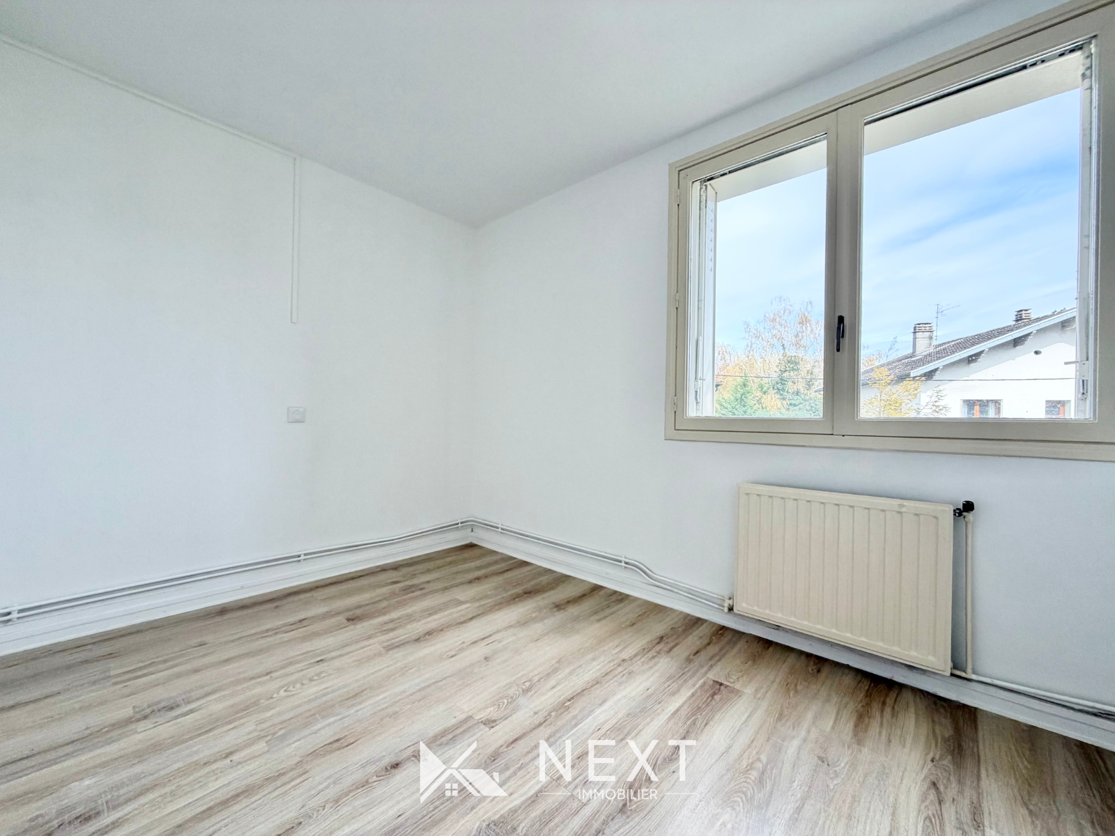 Appartement T4 avec balcon et vue Belledonne et Chartreuse à proximité immédiate du campus Neyrpic - 57 m² - St martin d heres - 17 — photo 4