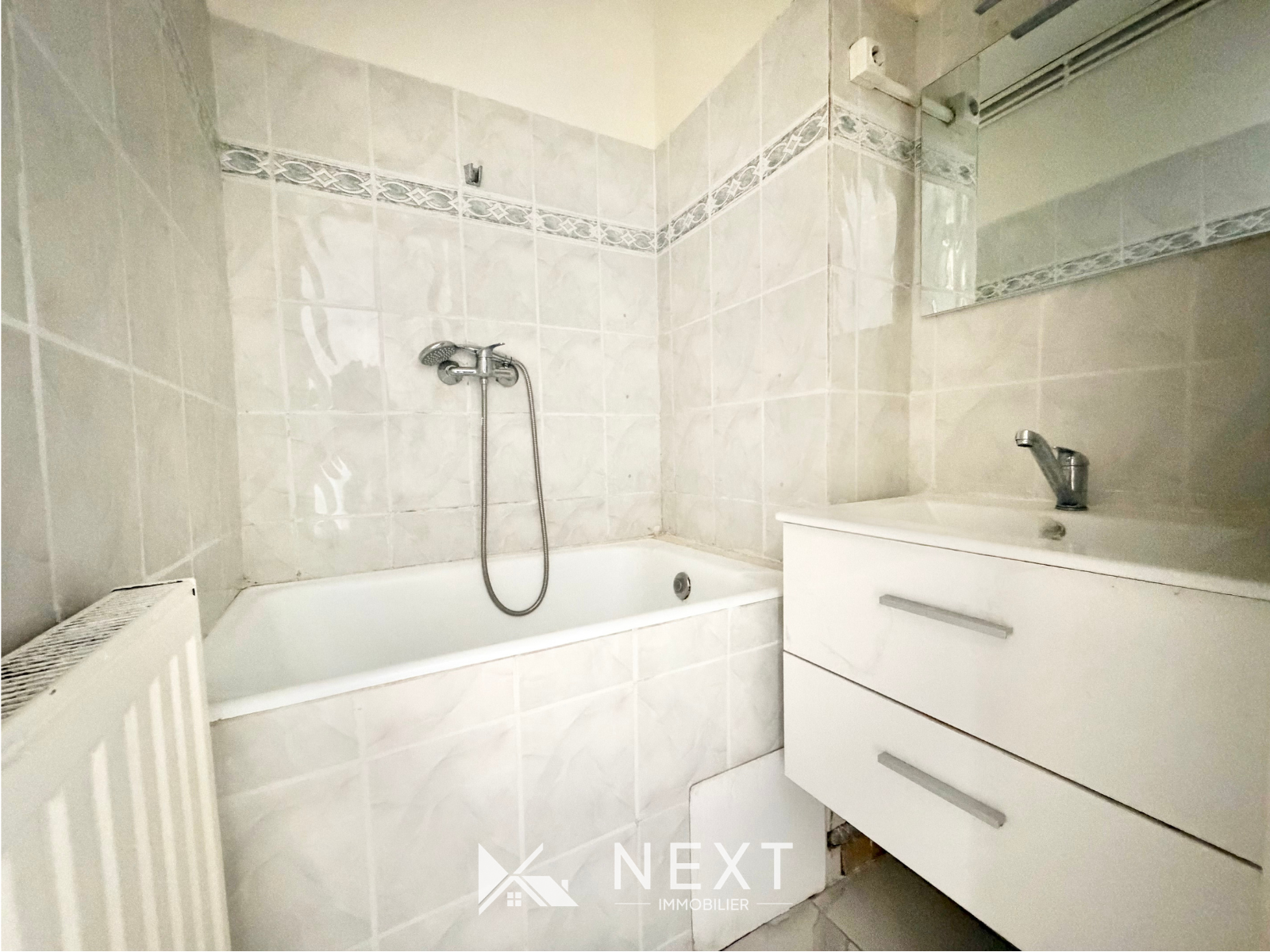 Appartement T4 avec balcon et vue Belledonne et Chartreuse à proximité immédiate du campus Neyrpic - 57 m² - St martin d heres - 17 — photo 8