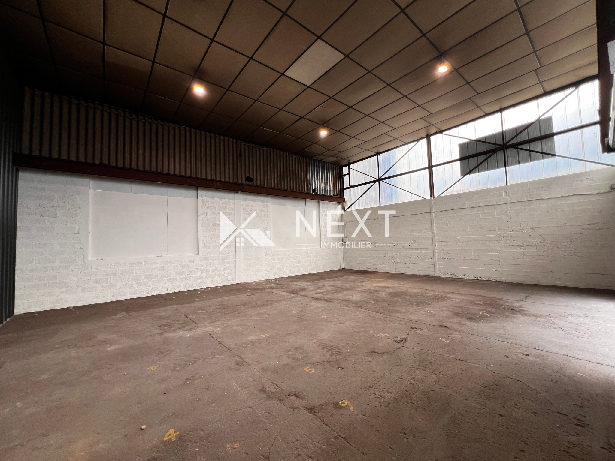 Local d'activité 120 m2 - Le Cheylas - 120 m² - Le cheylas - 28-6 — photo 2