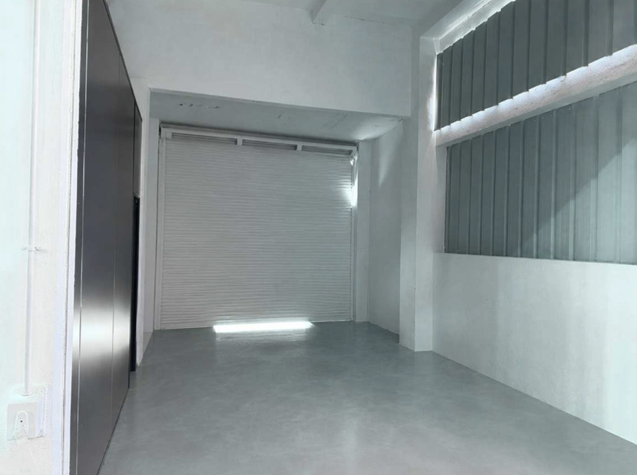 A LOUER   Local d'activités / Box de stockage de 30 m2   Froges (38190) - 30 m² - Froges - 28.8 — photo principale