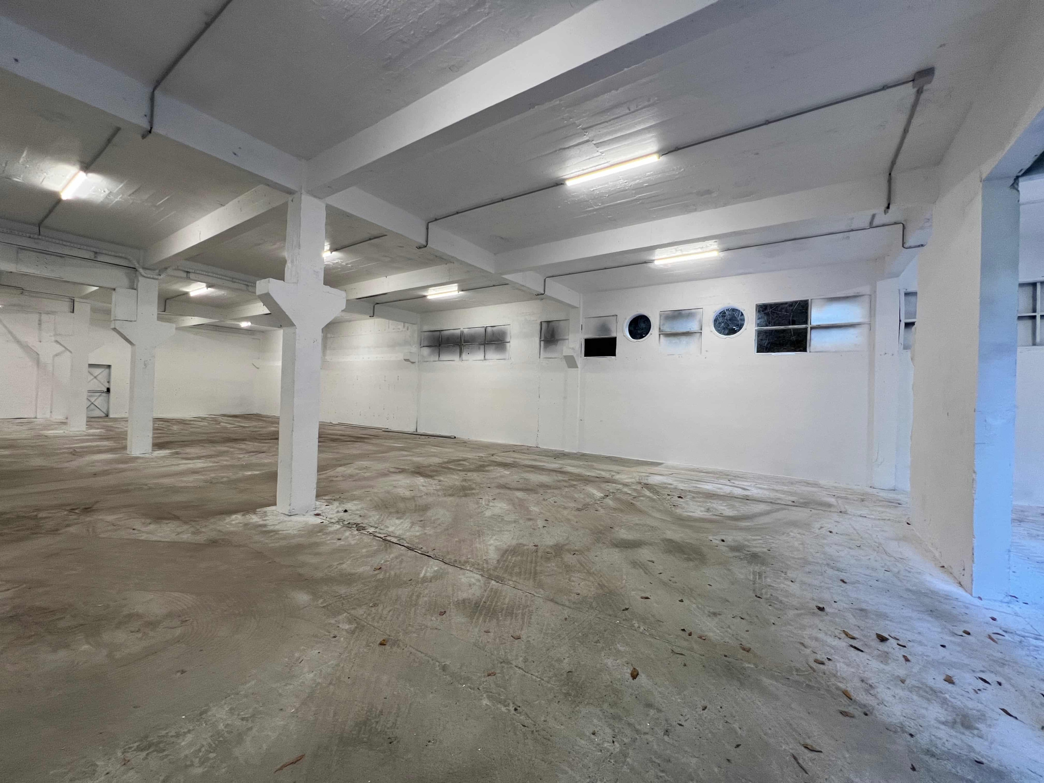 Local D'activité 83 m2 - Froges - 83 m² - Froges - 28-8 — photo 1