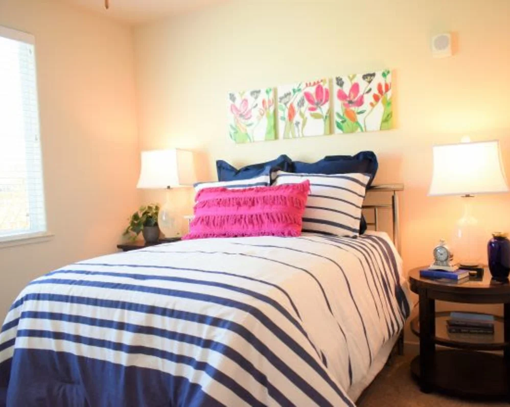 Bedroom with decor