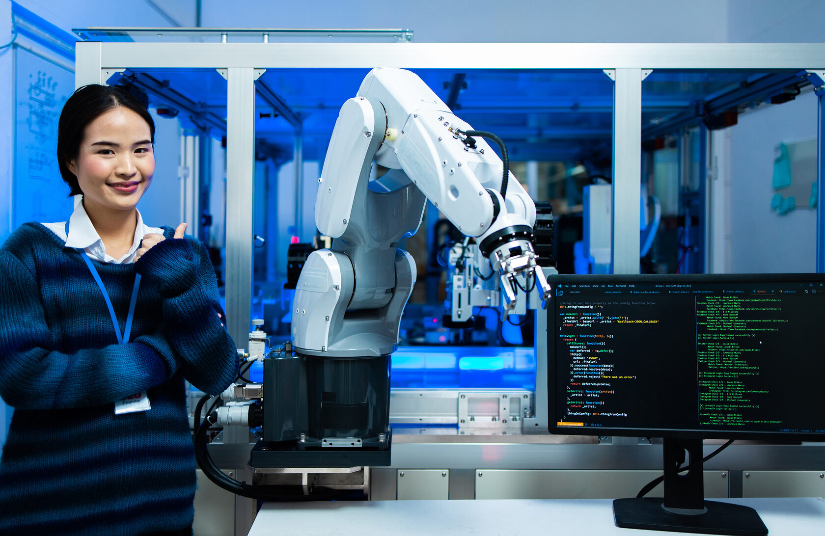 examples of how manufacturers can implement digital transformation