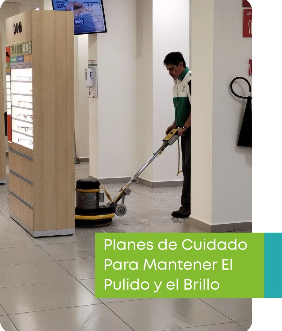Equipo de Limpieza en Oficinas