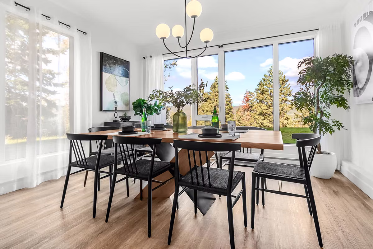 Salle à manger du condo 111 à aire ouverte, Aurea Charlevoix