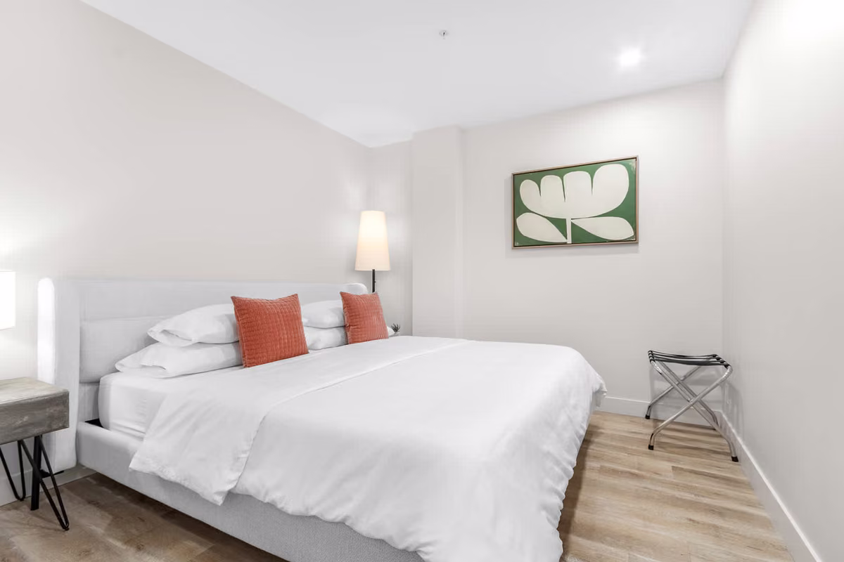 Chambre 1 du condo 111 avec lit king, Aurea Charlevoix