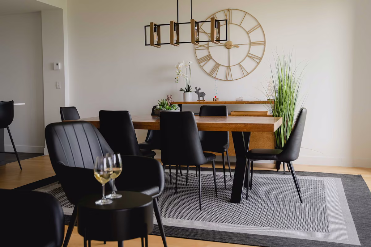 Salle à manger du condo 202 à aire ouverte, Aurea Charlevoix