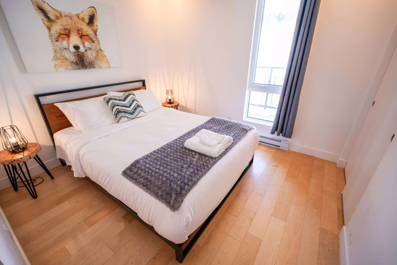 Chambre 1 du condo 202 avec lit queen, Aurea Charlevoix