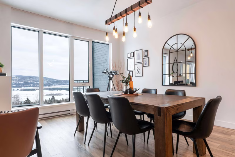 Salle à manger du condo 204 à aire ouverte, Aurea Charlevoix