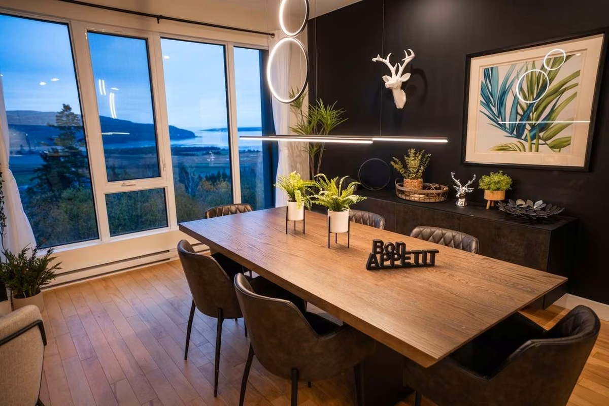 Salle à manger du condo 206 à aire ouverte, Aurea Charlevoix