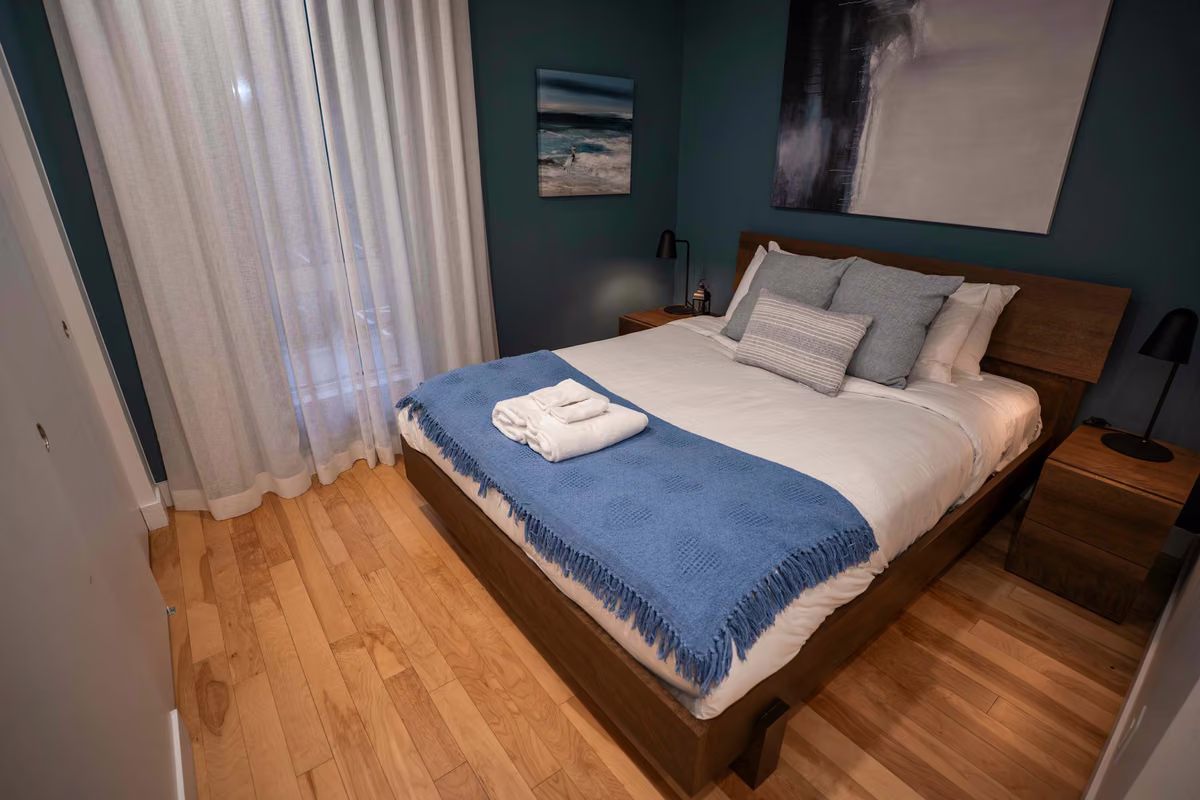 Chambre 1 du condo 206 avec lit queen, Aurea Charlevoix