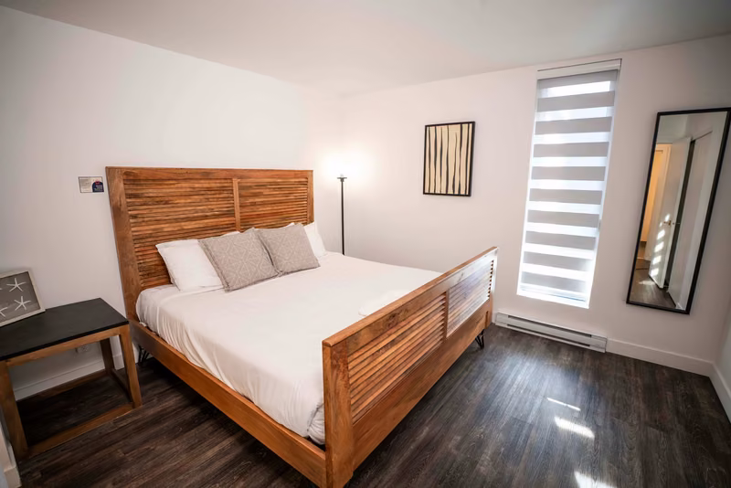 Chambre 1 du condo 310 avec lit king, Aurea Charlevoix