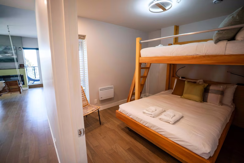 Chambre 3 du condo 311 avec lit queen, Aurea Charlevoix