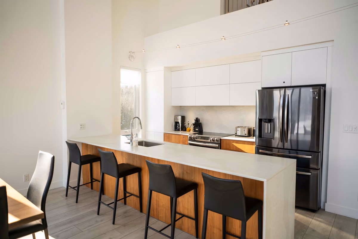 Salle à manger du condo 401 à aire ouverte, Aurea Charlevoix