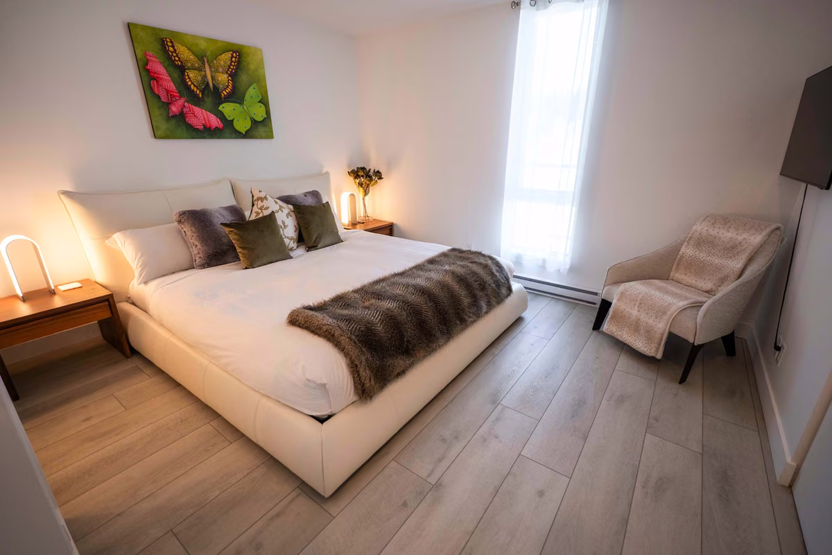 Chambre 1 du condo 401 avec lit king, Aurea Charlevoix