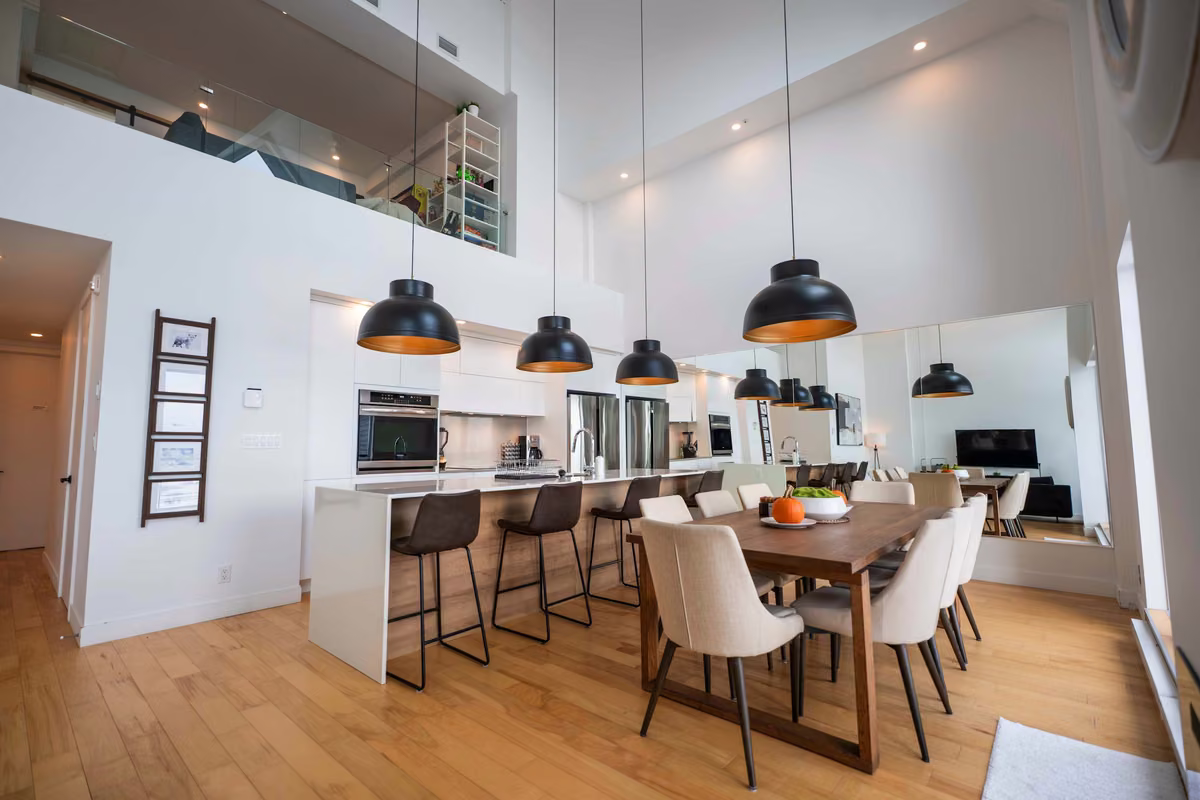 Salle à manger du condo 403 à aire ouverte, Aurea Charlevoix