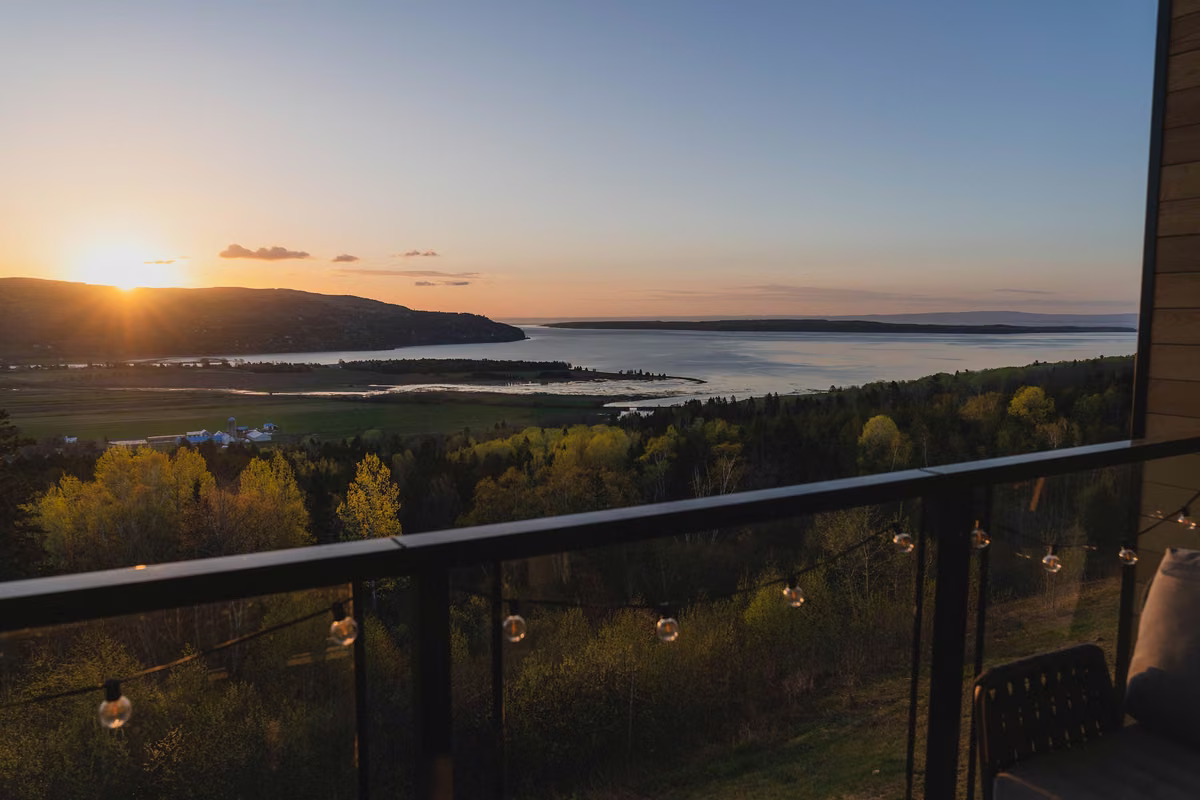 Vue sur le fleuve Saint-Laurent depuis le condo 404, Aurea Charlevoix