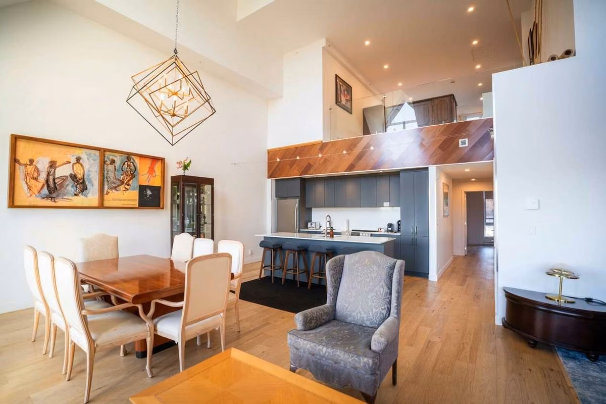 Salle à manger du condo 408 à aire ouverte, Aurea Charlevoix