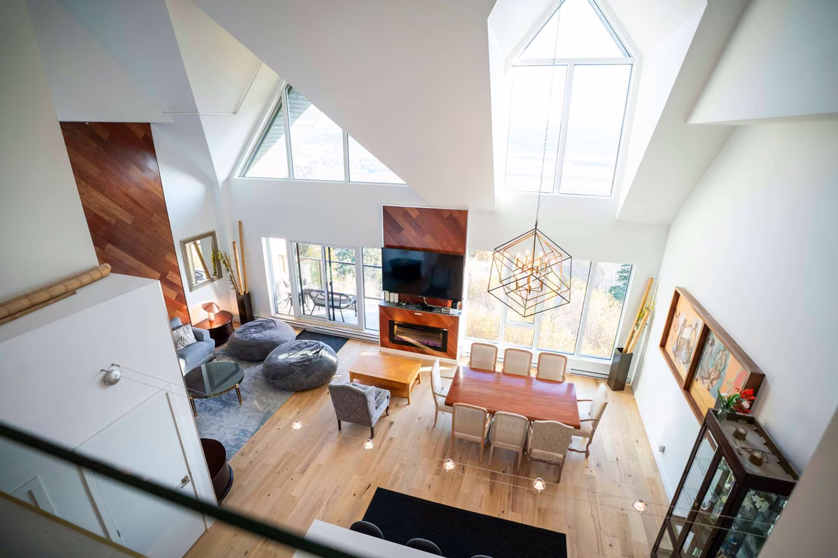 Salle à manger du condo 408 à aire ouverte, Aurea Charlevoix